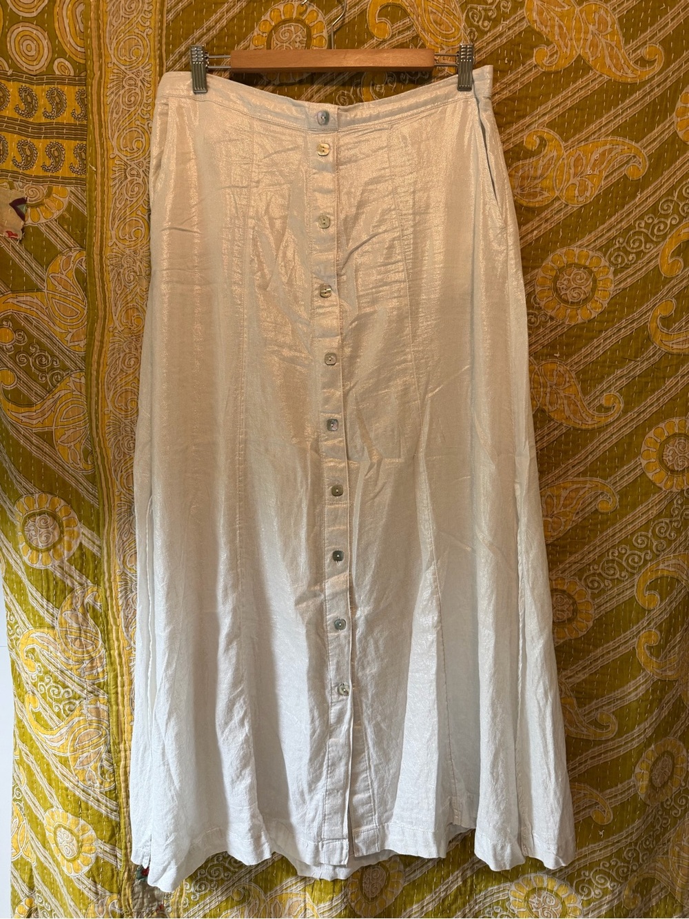 Women’s Button-Front iridescent White Midi Skirt
